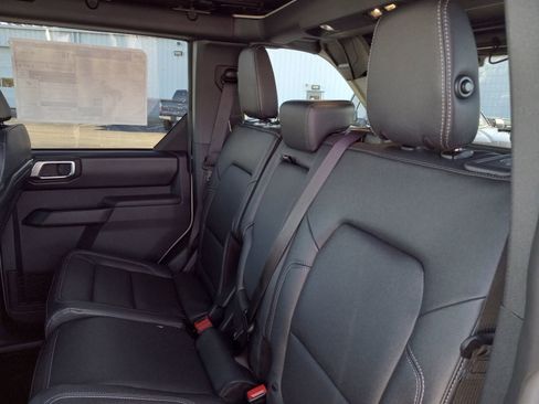 New 2025 Ford Bronco Badlands AWD/4WD image 13