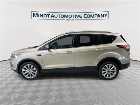 Used 2017 Ford Escape Titanium image 5