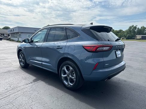 Used 2023 Ford Escape ST-Line w/ Tech Pack #1 AWD/4WD image 2