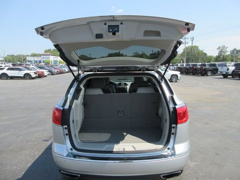 Certified 2017 Buick Enclave Leather FWD image 8