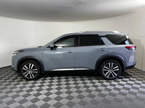 Used 2023 Nissan Pathfinder Platinum AWD/4WD image 8