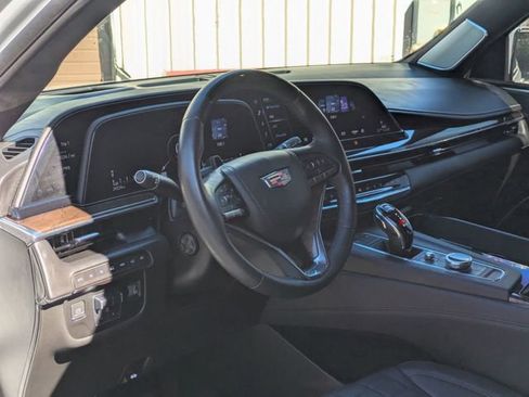 Certified 2023 Cadillac Escalade Premium Luxury Platinum w/ LPO, Radiant Package AWD/4WD image 14