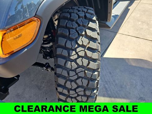 New 2025 Jeep Gladiator Willys image 33