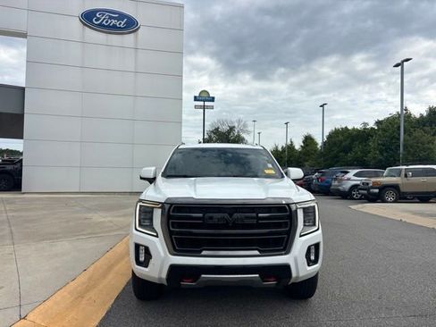 Used 2021 GMC Yukon AT4 w/ AT4 Premium Plus Package AWD/4WD image 8