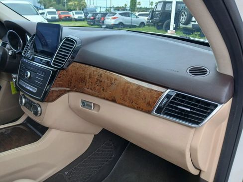 Used 2016 Mercedes-Benz GLE 350 image 17