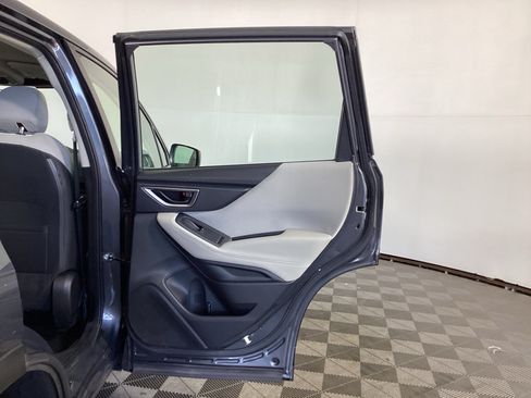 Used 2022 Subaru Forester AWD/4WD image 9