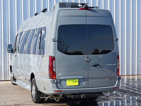 Used 2023 Mercedes-Benz Sprinter 3500 w/ Parking Package image 88