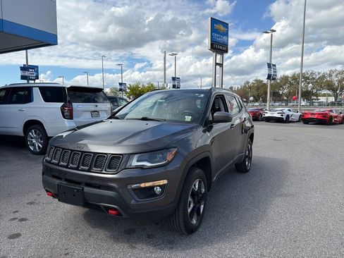 Used 2018 Jeep Compass Trailhawk w/ Leather Interior Group image 18