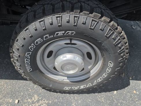 Used 2024 Ford F350 XL w/ 360-Degree Camera Package AWD/4WD image 8
