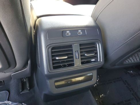 Used 2025 Audi Q5 Premium w/ Convenience Package image 14