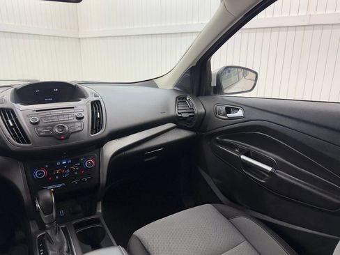 Used 2018 Ford Escape SE image 15