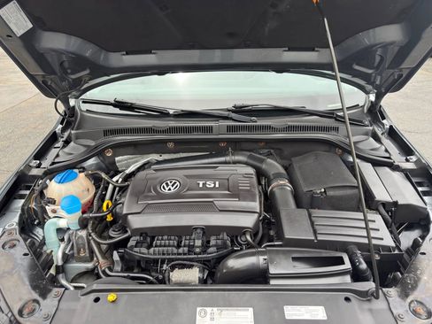 Used 2014 Volkswagen Jetta SE FWD image 14