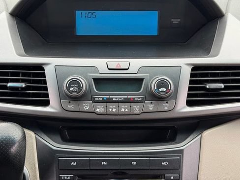 Used 2012 Honda Odyssey LX image 3