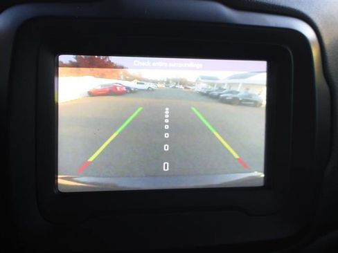 Used 2020 Jeep Renegade Trailhawk image 19