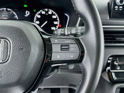 Used 2025 Honda Pilot EX-L image 17