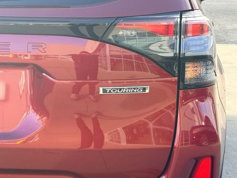 Used 2025 Subaru Forester Touring w/ Popular Package - Touring image 7