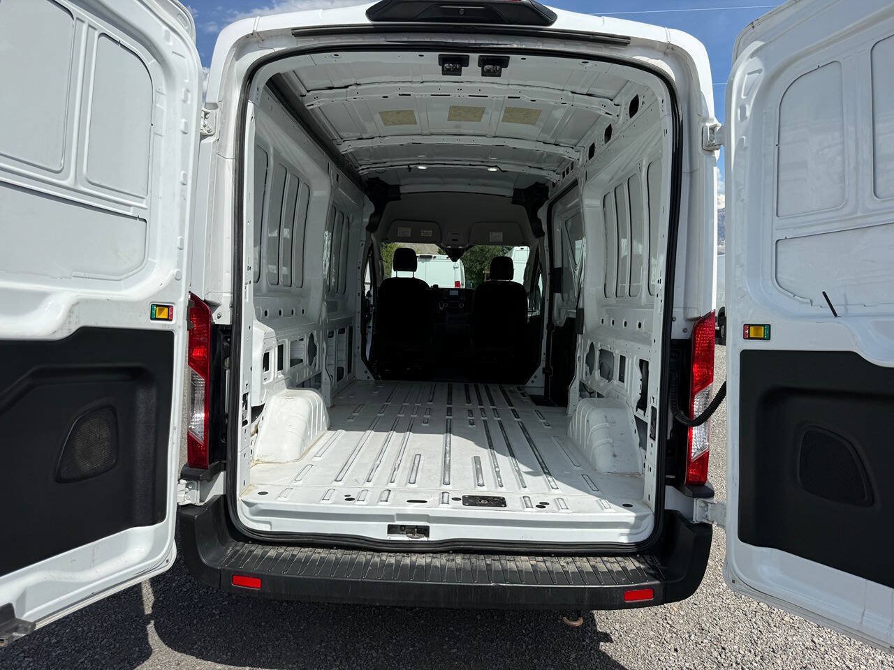 Used 2023 Ford Transit 350 Medium Roof AWD image 19