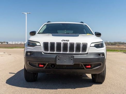 Used 2022 Jeep Cherokee Trailhawk w/ Technology Group B AWD/4WD image 2