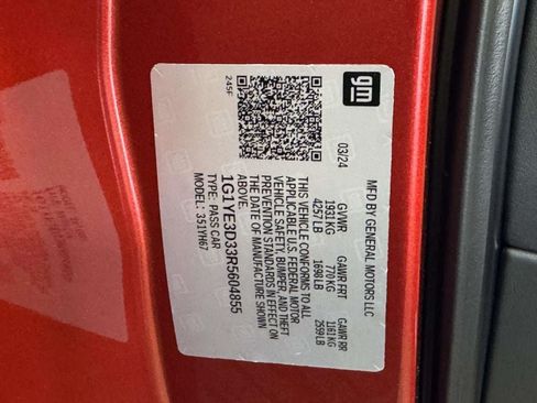 Used 2024 Chevrolet Corvette Z06 w/ Z07 Performance Package RWD image 28