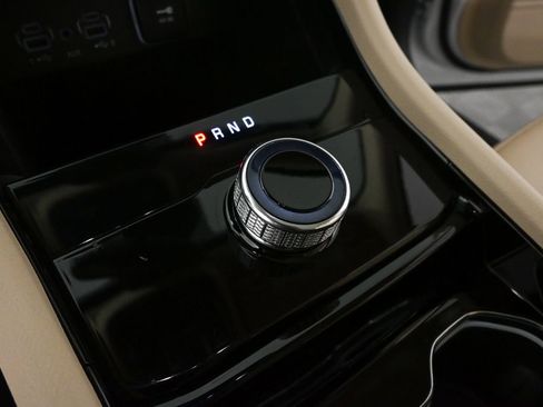 Used 2021 Jeep Grand Cherokee L Limited RWD image 15