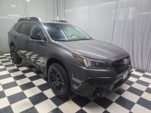 Used 2021 Subaru Outback Onyx Edition XT image 3