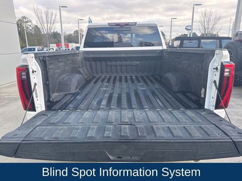 Used 2024 GMC Sierra 2500 Denali Ultimate image 8