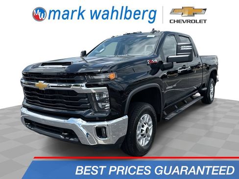 Used 2025 Chevrolet Silverado 2500 LT w/ Convenience Package AWD/4WD image 1