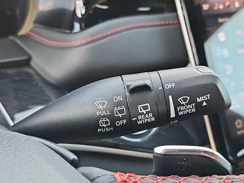 Used 2022 Jeep Grand Cherokee Trailhawk w/ Luxury Tech Group III image 26