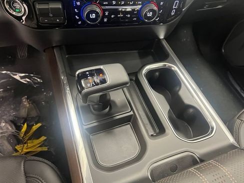 New 2026 Chevrolet Silverado 1500 High Country AWD/4WD image 13