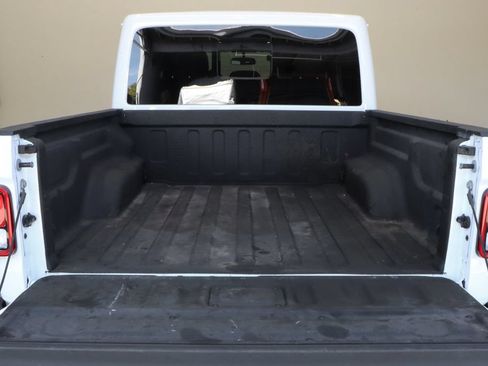 Used 2025 Jeep Gladiator Sport AWD/4WD image 10