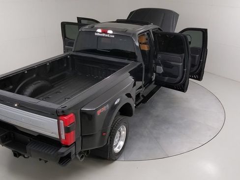 Certified 2024 Ford F450 Platinum w/ FX4 Off-Road Package AWD/4WD image 54