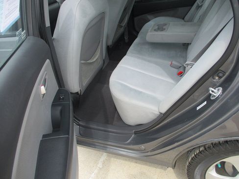 Used 2009 Hyundai Elantra SE FWD image 9