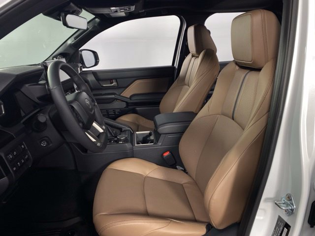 Used 2026 Toyota 4Runner Limited AWD/4WD image 15