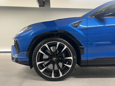 Used 2023 Lamborghini Urus S AWD/4WD image 31