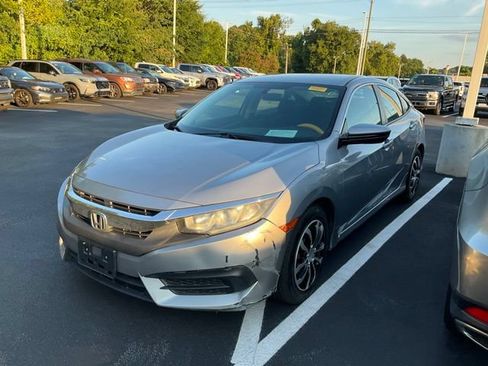 Used 2016 Honda Civic LX image 9