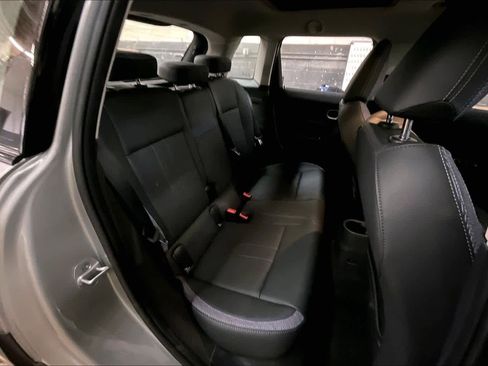 Certified 2025 MINI Cooper 4-Door Hardtop image 29