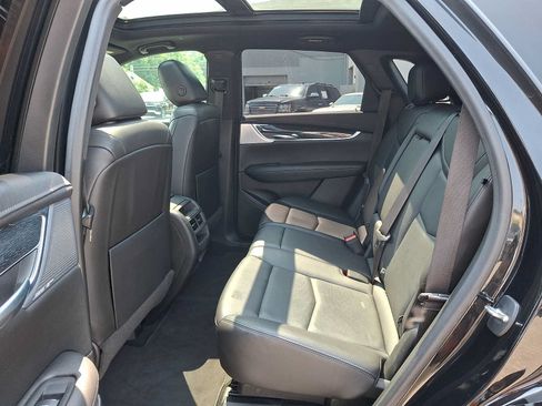 Certified 2023 Cadillac XT5 Premium Luxury AWD/4WD image 10