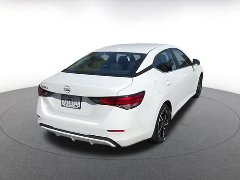 Used 2025 Nissan Sentra SV FWD image 14