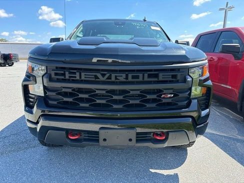 Used 2024 Chevrolet Silverado 1500 Custom Trail Boss AWD/4WD image 2