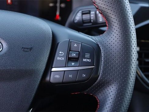 Used 2025 Ford Escape ST-Line image 12