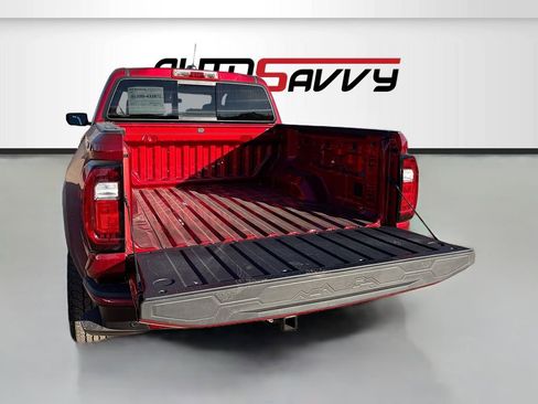 Used 2025 GMC Canyon Elevation image 24