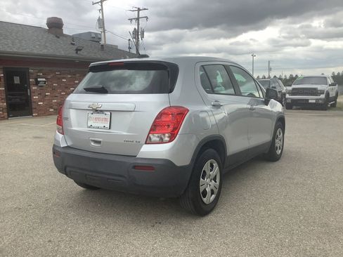 Used 2016 Chevrolet Trax LS FWD image 9