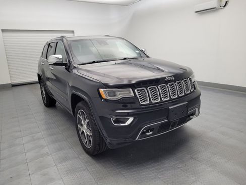 Used 2019 Jeep Grand Cherokee Overland AWD/4WD image 13