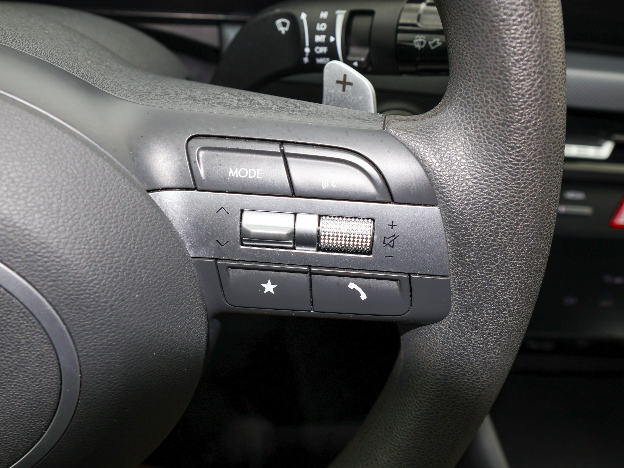 Used 2025 Hyundai Sonata SEL FWD image 19