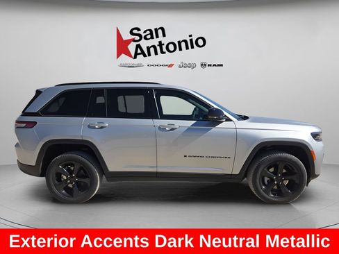 New 2026 Jeep Grand Cherokee Limited AWD/4WD image 9