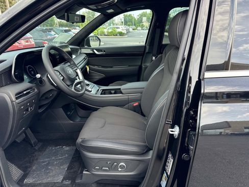 Certified 2025 Hyundai Palisade Calligraphy AWD/4WD image 7