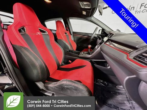 Used 2018 Honda Civic Type R image 17