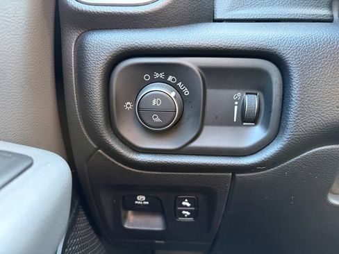 Used 2021 RAM 1500 Big Horn AWD/4WD image 5