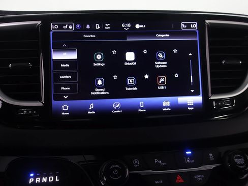Used 2024 Chrysler Pacifica Touring-L FWD image 49