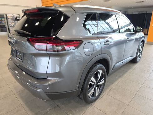 Used 2026 Nissan Rogue SL AWD/4WD image 7